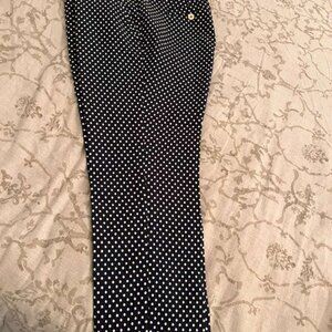 Tory Burch Cropped Pants Size 8 – Thick Fabric – Excellent Condition